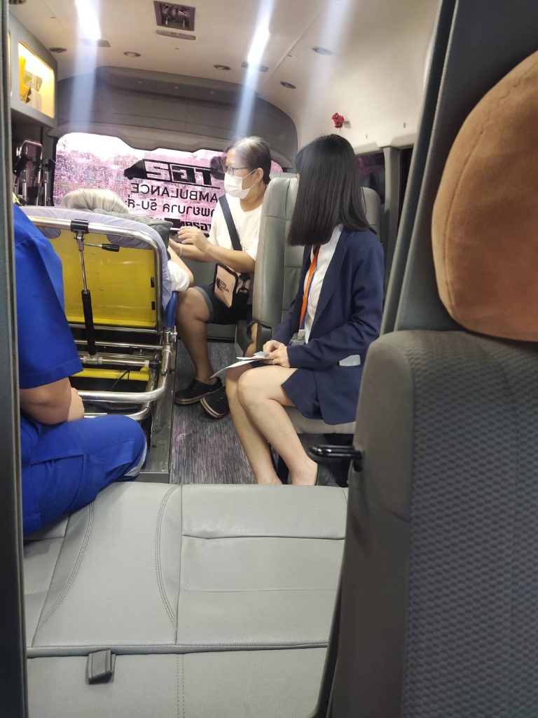 พาผู้ป่วยทำธุรกรรมธนาคาร 3